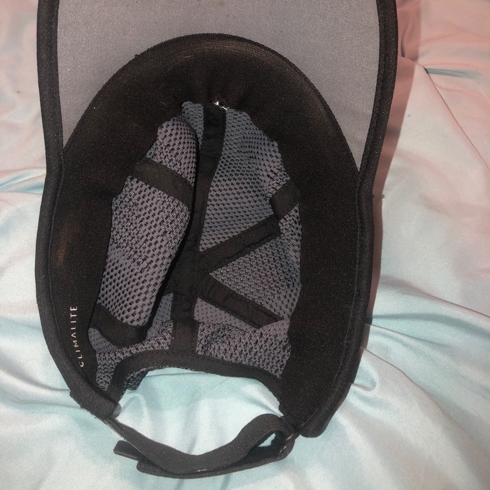 Hat - Picture 4 of 4